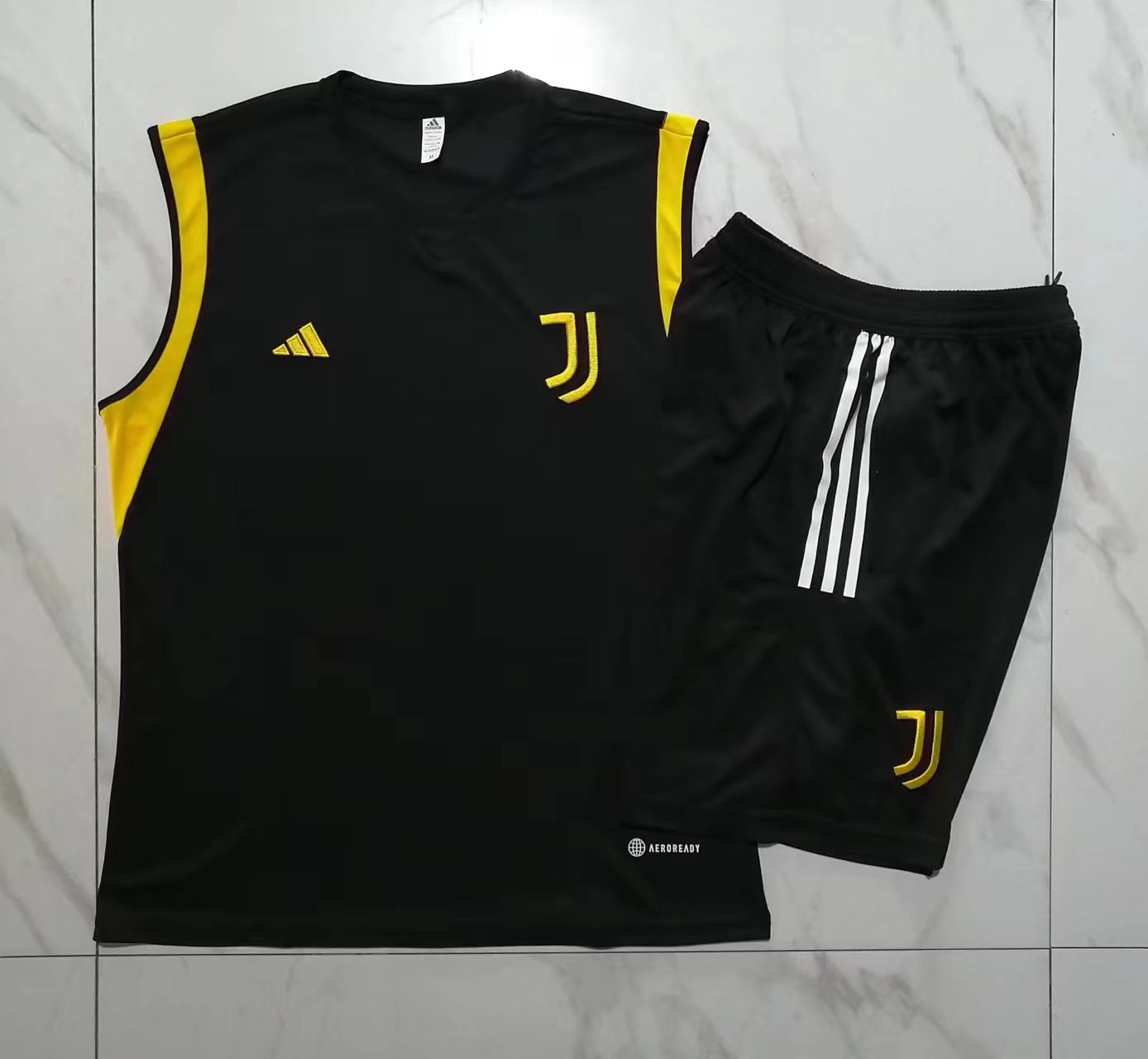 23-24 Juventus Black Player Training Vest Set ( Vest + Shorts)